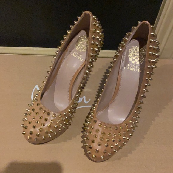 Vince Camuto Madelyn Tan Spiked Heel Size 7 - Picture 2 of 6